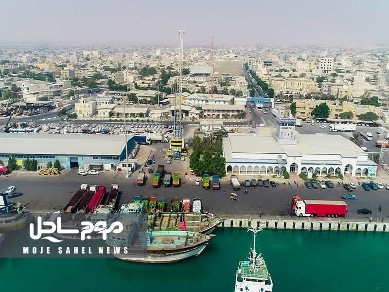 بیش از ۸.۵ میلیون تن کالا در بنادر غرب هرمزگان جابه‌جا شد؛ ثبت افزایش ۵۰ درصدی کاپوتاژ و ترانزیت بیش از ۱۶۰ هزار دستگاه خودرو به آسیای میانه و عراق در هشت ماهه امسال
