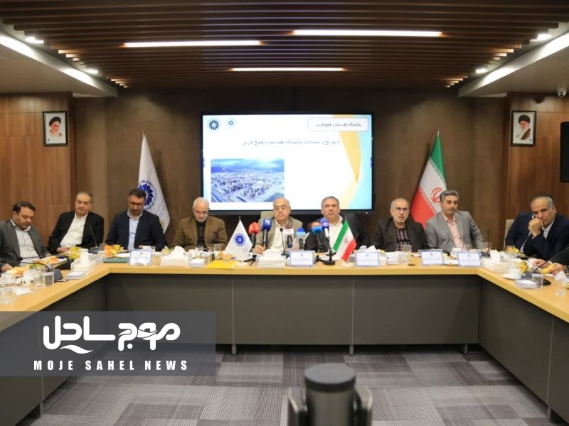 تأکید استاندار هرمزگان بر بهره‌گیری از ظرفیت‌های اقتصادی و رفع موانع تولید