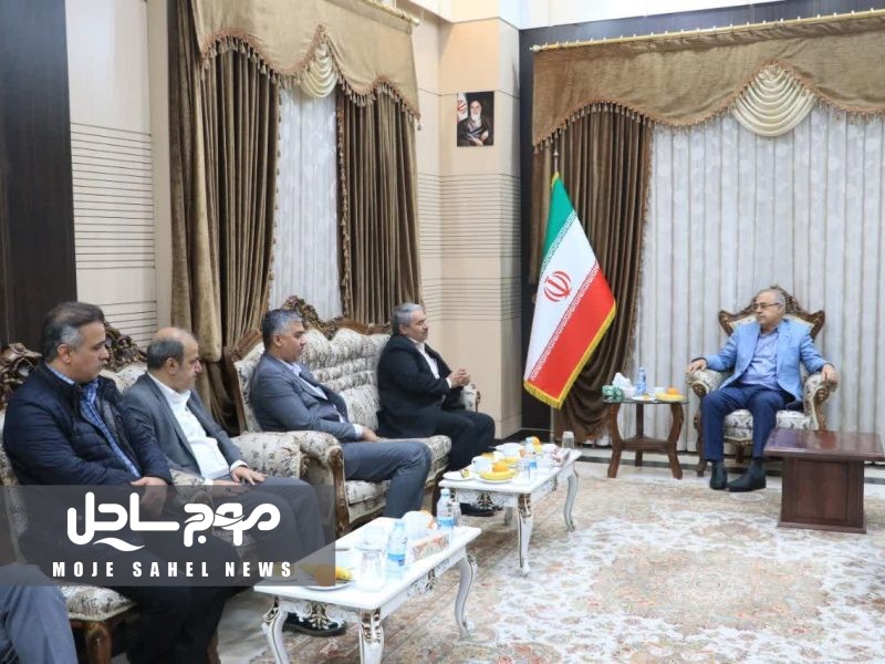 مسائل زیست محیطی در استقرار صنایع رعایت شود دعوت استاندار هرمزگان از صندوق ملی محیط زیست برای مشارکت در طرح ساماندهی فاضلاب بندرعباس