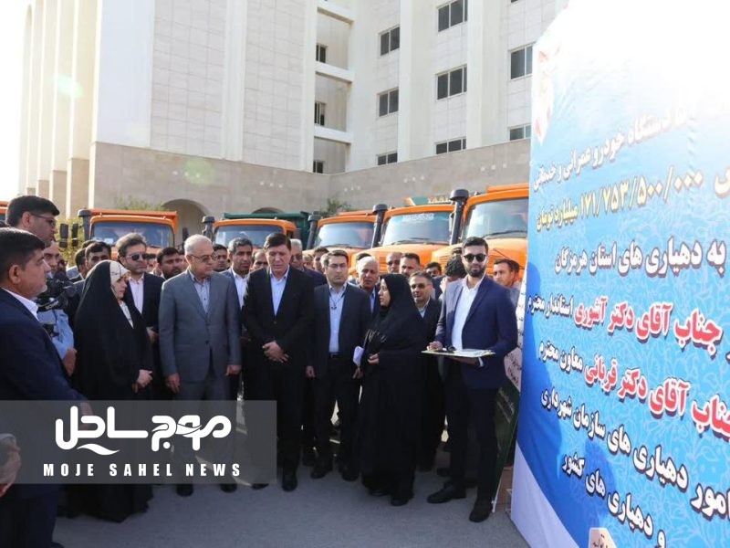 ۵۷ دستگاه خودرو عمرانی و خدماتی به دهیاران استان تحویل شد