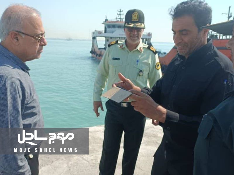استاندار هرمزگان از روند ارائه خدمات در نوروزگاه‌ها بندرخمیر بازدید کرد