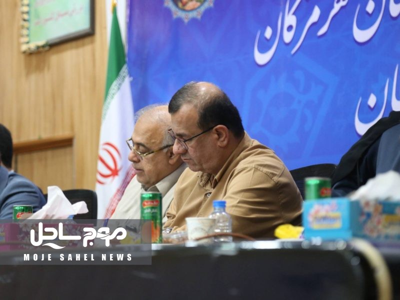 دستور تسریع در اجرای آب‌شیرین‌کن پارسیان از سوی استاندار