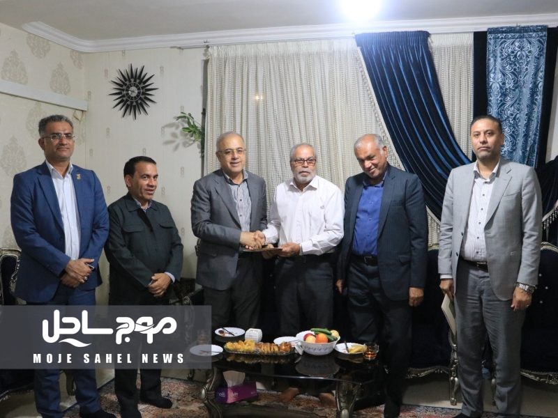 تکریم آزادگان و ایثارگران وظیفه همگانی است