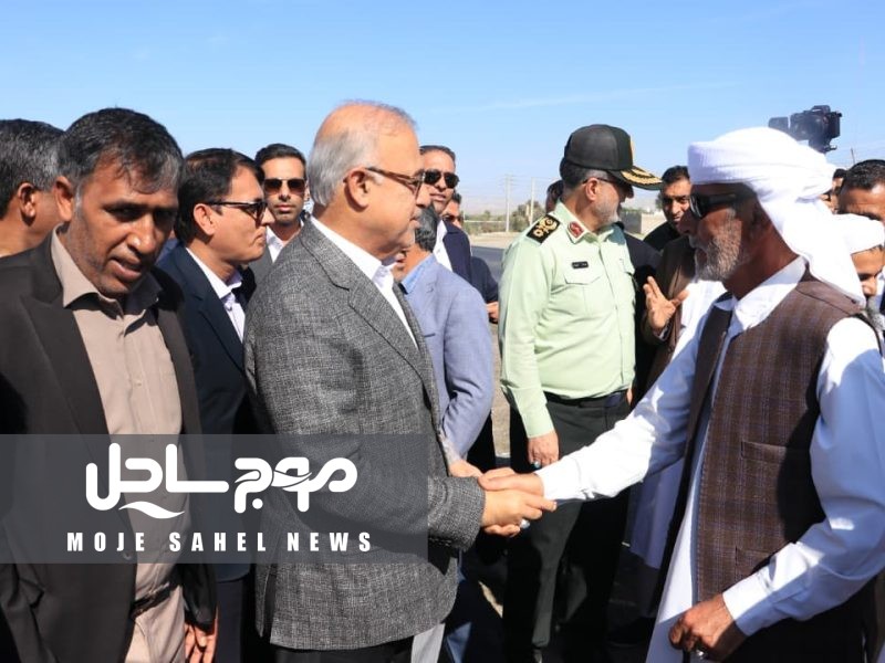 بازدید استاندار هرمزگان از شرکت پتروپالایش مکران در جریان سفر مردمی به جاسک