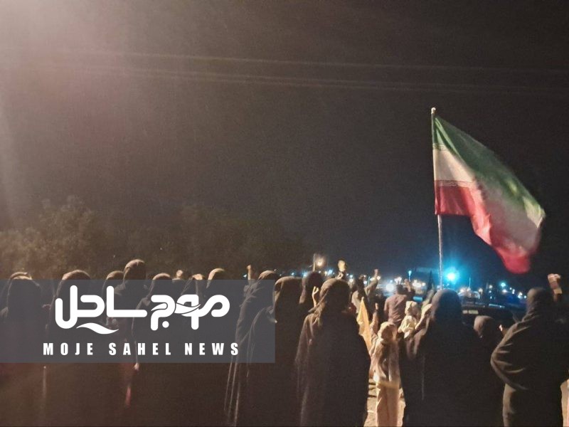 تداوم تجمعات شبانه در روستای بنهکان سندرک؛ تجدید میثاق اهالی با آرمان‌های انقلاب اسلامی
