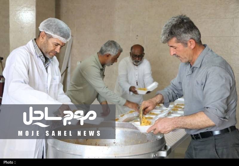 توزیع ۸۵۰۰ پرس غذای گرم در رودان با اجرای پویش «اطعام حسینی»