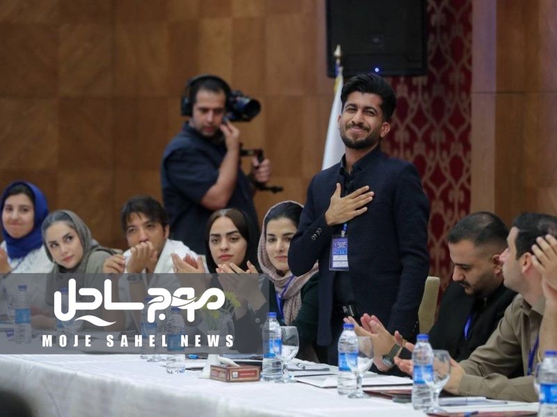 نماینده هرمزگان در نخستین رویداد ملی کارآفرینی با رویکرد هوش مصنوعی حضور یافت