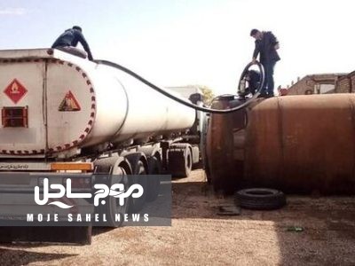 کامیون حامل ۳۰ هزار لیتر سوخت قاچاق در حاجی آباد توقیف شد