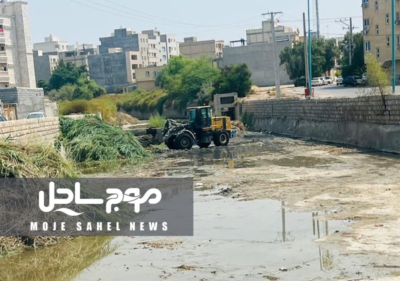 لایروبی ۷۰ درصد نقاط بحرانی خورهای بندرعباس انجام شد
